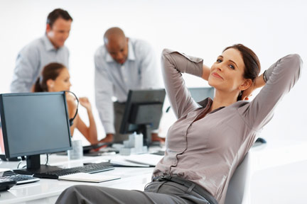 Mengapa Tubuh dan Pikiran Membutuhkan Jeda Singkat di Tengah Hari Kerja